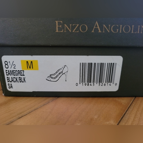 Enzo Angiolini Heals - Picture 4 of 5
